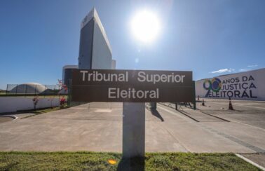 TSE rejeita três ações contra Bolsonaro por abuso nas eleições