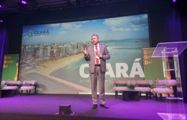 Elmano de Freitas apresenta hubs aéreo e portuário do Ceará em evento econômico na Holanda