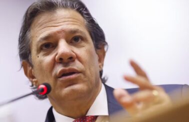 Haddad descarta socorro a empresas aéreas com dinheiro do governo