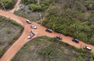 Polícia investiga se mulher presa com drogas no Ceará iria fornecer armas a fugitivos de presídio em Mossoró