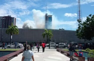 Deputados estaduais vão trabalhar de forma remota após incêndio na Assembleia Legislativa do Ceará