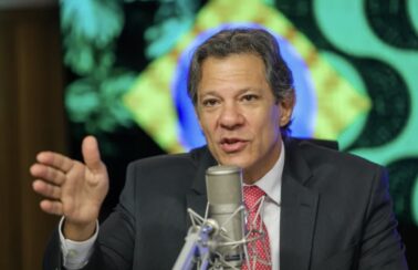 Haddad diz que até 600 sites de bets irregulares serão banidos em outubro e orienta apostadores a resgatar dinheiro