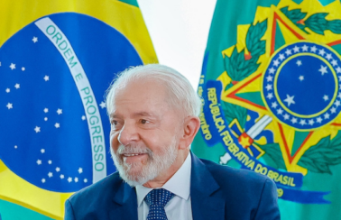 ‘Criando mais emprego e renda’, diz Lula ao celebrar crescimento de 4% do PIB