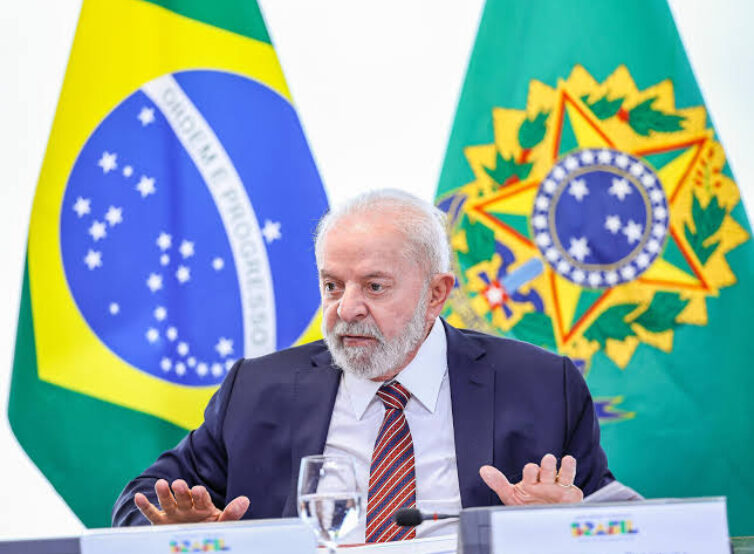 Lula entrega projeto de isenção de IR para quem ganha até R$ 5 mil