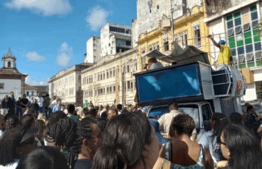 Servidores municipais de Salvador entram em greve