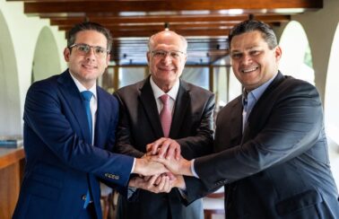 Chefes do Senado e da Câmara falam em união contra “agressão” dos EUA