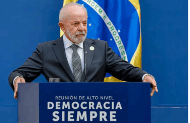 Democracia corre risco como no período nazista, diz Lula