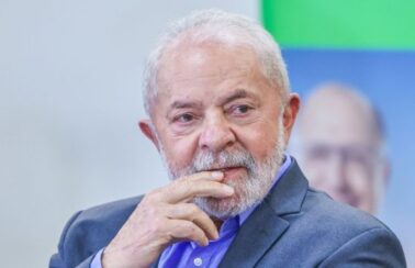 Lula critica atuação de Eduardo Bolsonaro nos EUA e defende cassação