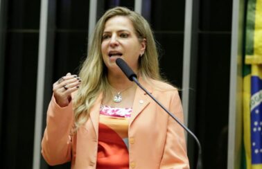 Detida por Israel, deputada cearense pode ter deportação iniciada após conclusão de audiências judiciais