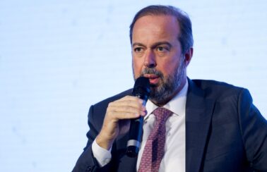 Brasil não corre risco energético, garante ministro após apagão em alguns estados