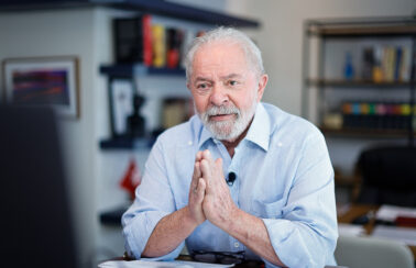 “Todo mundo sabe o que ele fez”, comenta Lula sobre prisão preventiva de Bolsonaro