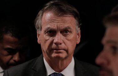 Bolsonaro fica inelegível pela terceira vez, agora até 2060