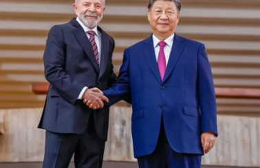 Xi Jinping garante a Lula apoio da China em tempos “turbulentos”