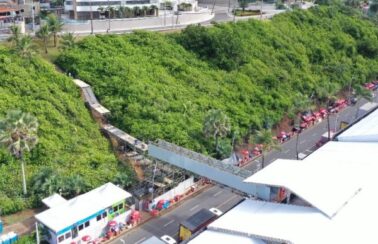 Após polêmica, ‘passarela do apartheid’ é liberada no carnaval de Salvador